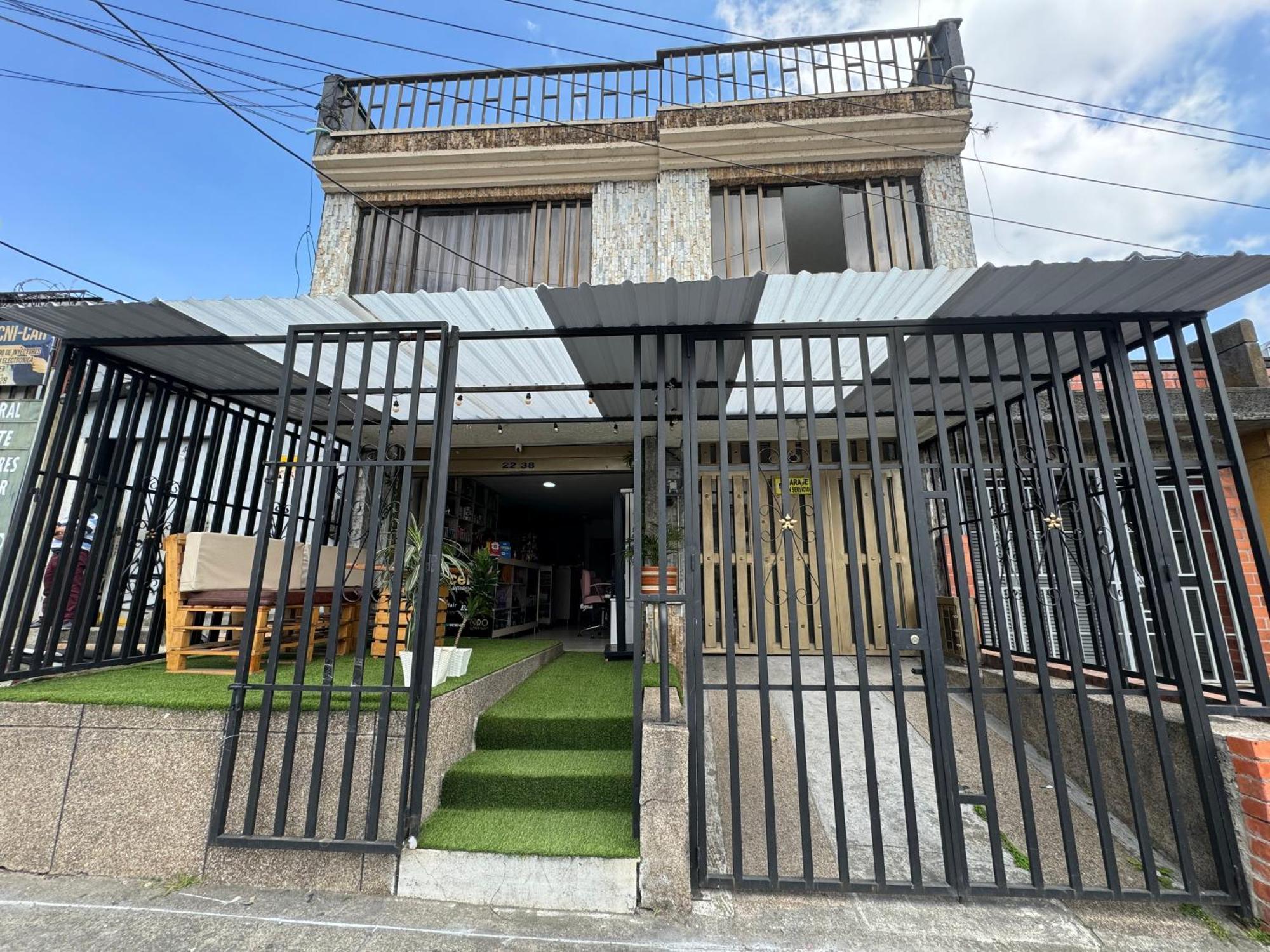 Habitacion Para Pareja Y Terraza * Armenia (Quindio)